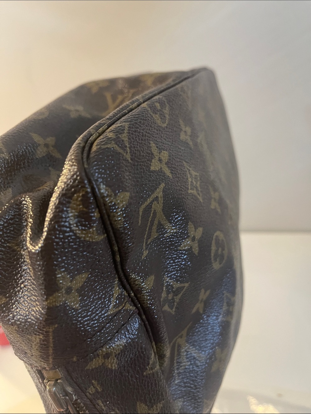 Louis Vuitton Trousse Monogram Cosmetic Pouch with Beige Interior - Picture 10 of 12